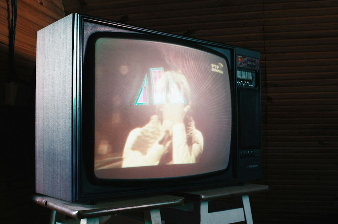 retro tv commercial